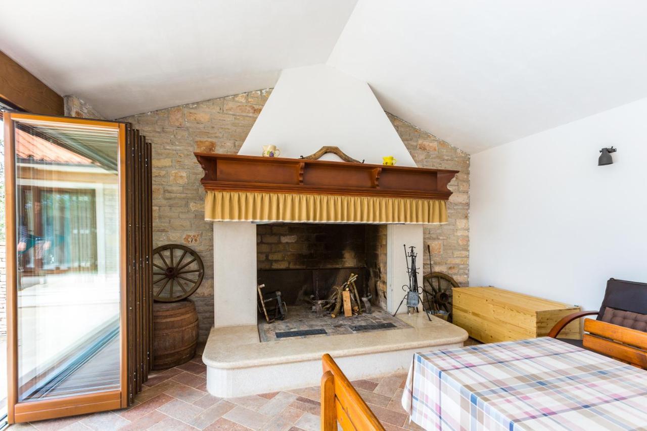 Villa Vignola Kavran Bagian luar foto